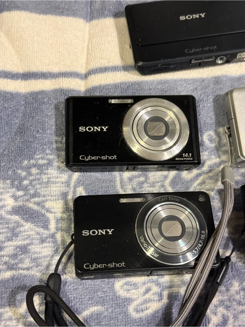 Sony Cyber-shot Digital Camera Bundle - Black & Silver ALL WORK! Rare y2k